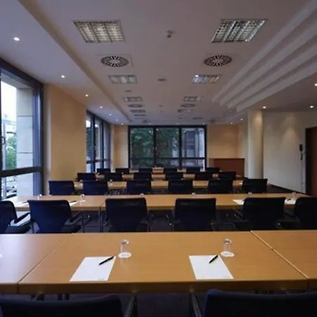 فندق Flemings Bremen-hauptbahnhof 4*