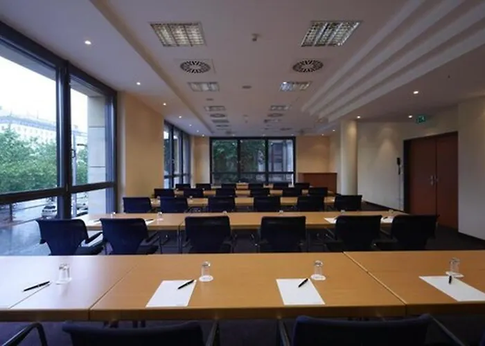 Отель Flemings Bremen-hauptbahnhof 4*